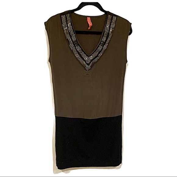 Eight Sixty Dress Rare Sequins Design Sleeveless Dress Stunning Dress Size S - Picture 9 of 10